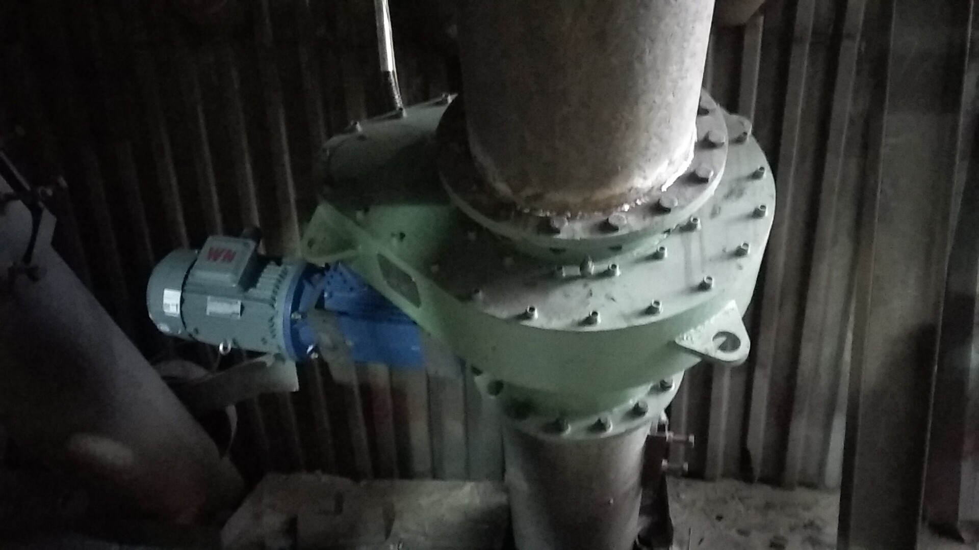 1569206572135453.jpg 1548035382100672.jpg