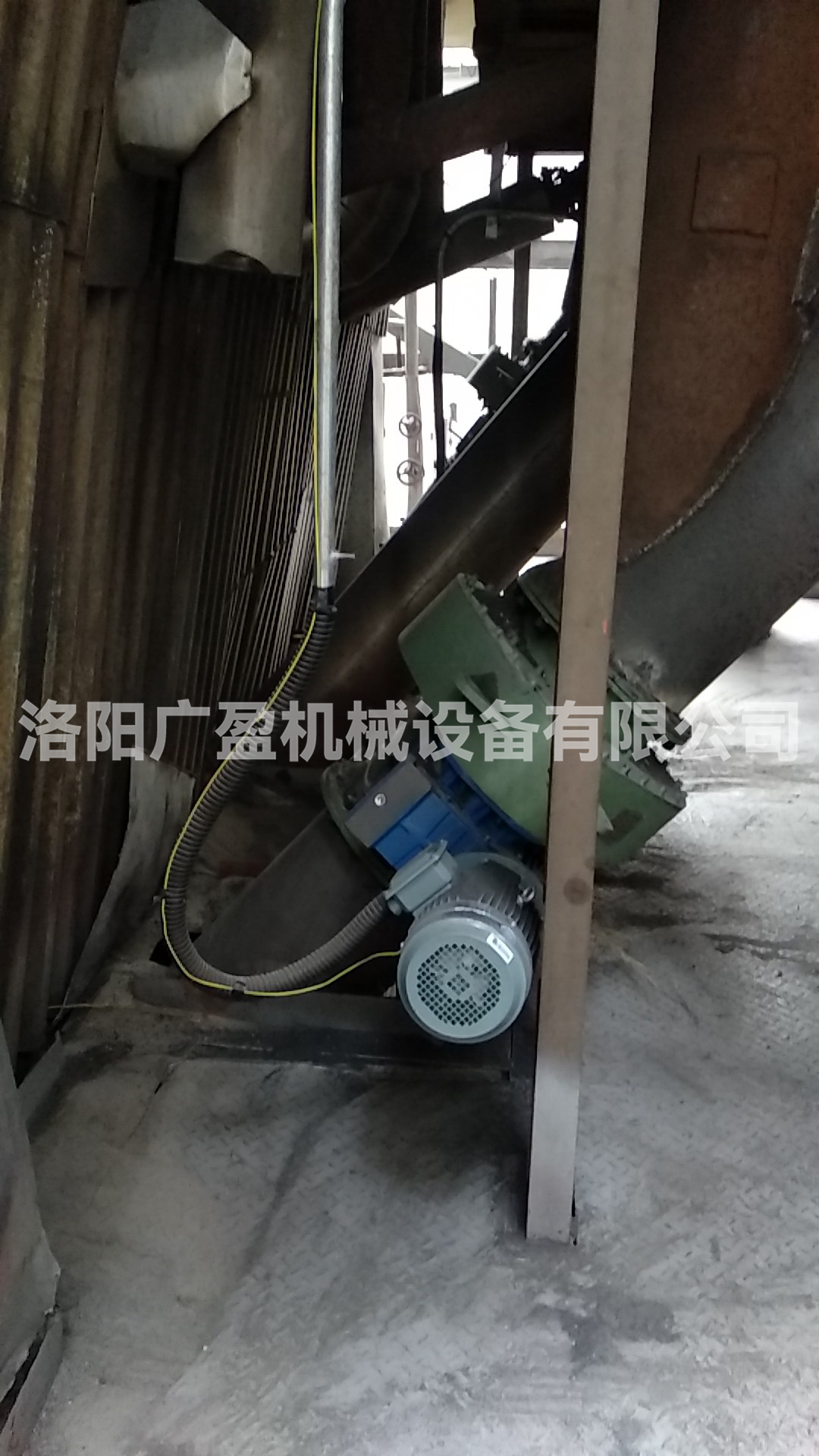 落料管清塞機工廠實拍圖.png 落料管清塞機工廠實拍圖.png